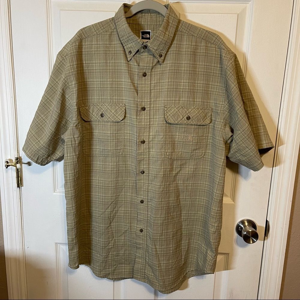 Men’s North Face Button Down Dress Shirt